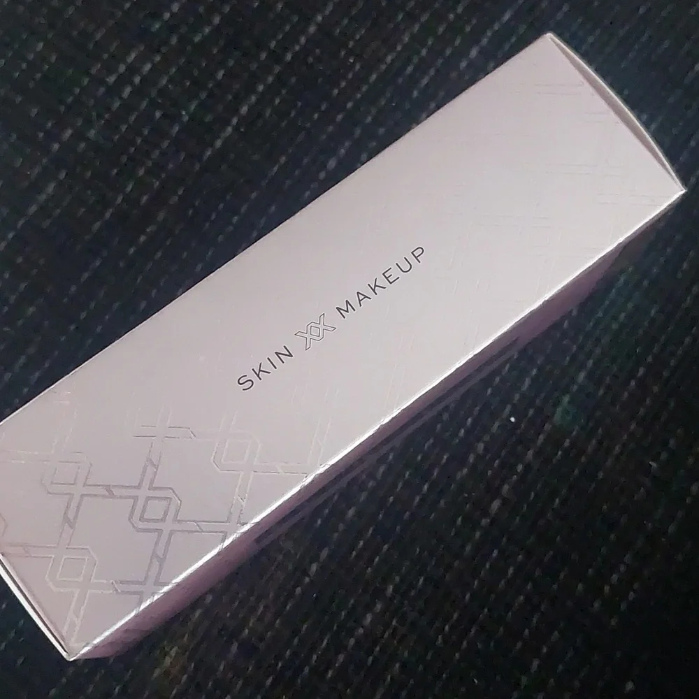 Makeup Revolution new seal